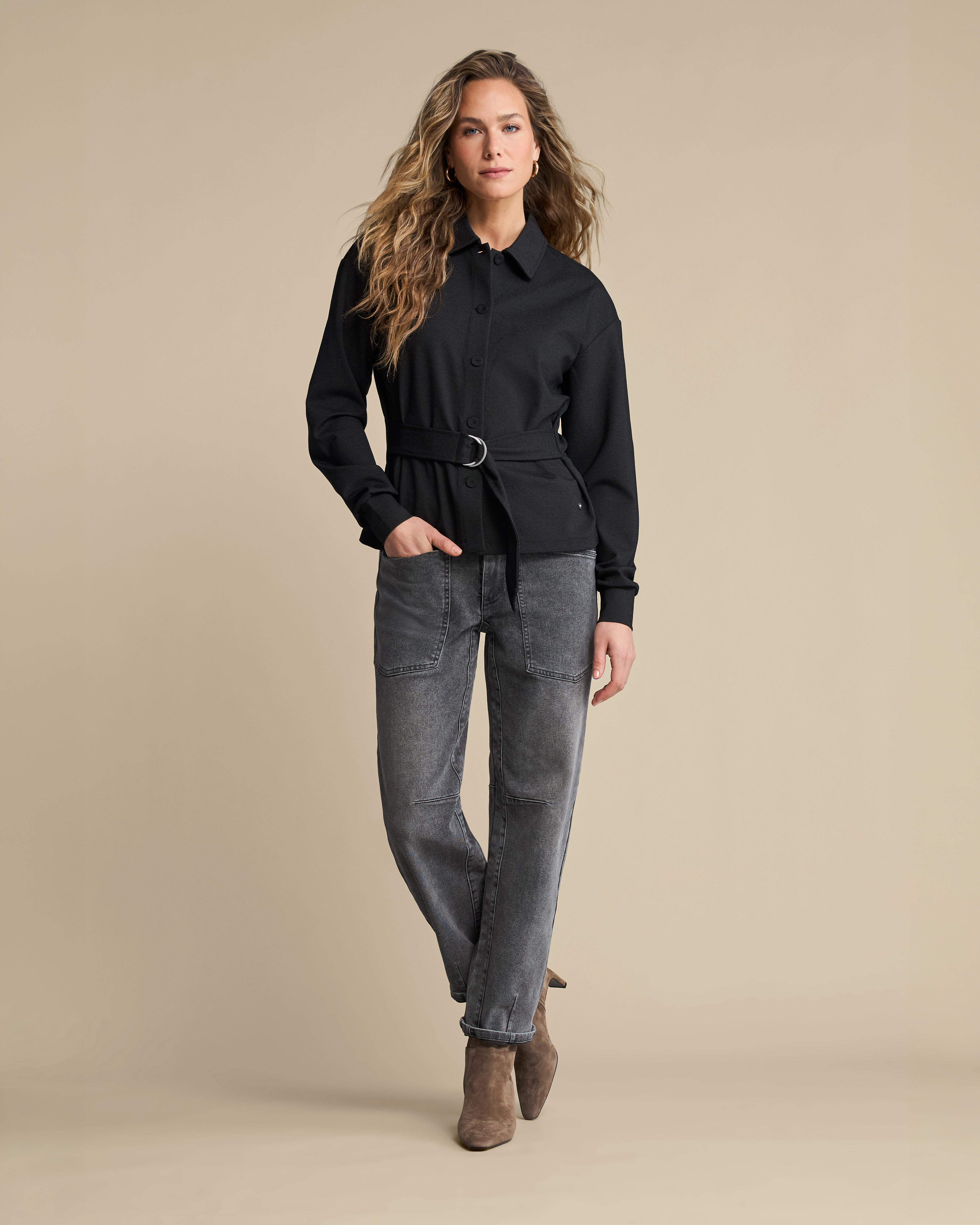 https://imagesb2c.magic-apparels.becosoft.net/articles/RB_AW26_LOOK_15_5745.jpg?height=150&width=150&scale=canvas&qs=4958