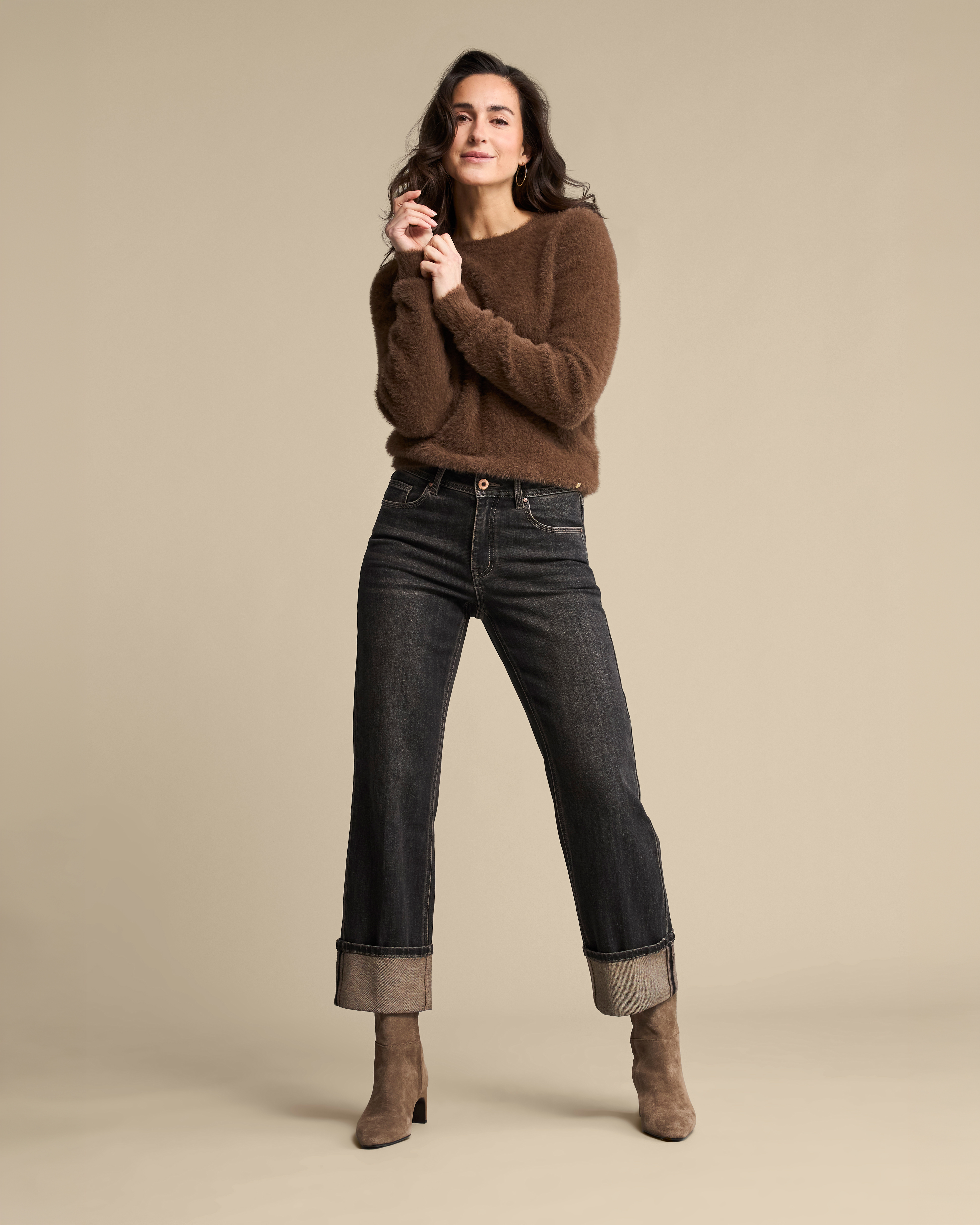 https://imagesb2c.magic-apparels.becosoft.net/articles/RB_AW26_LOOK_16_16807-4961.jpg?qs=4961