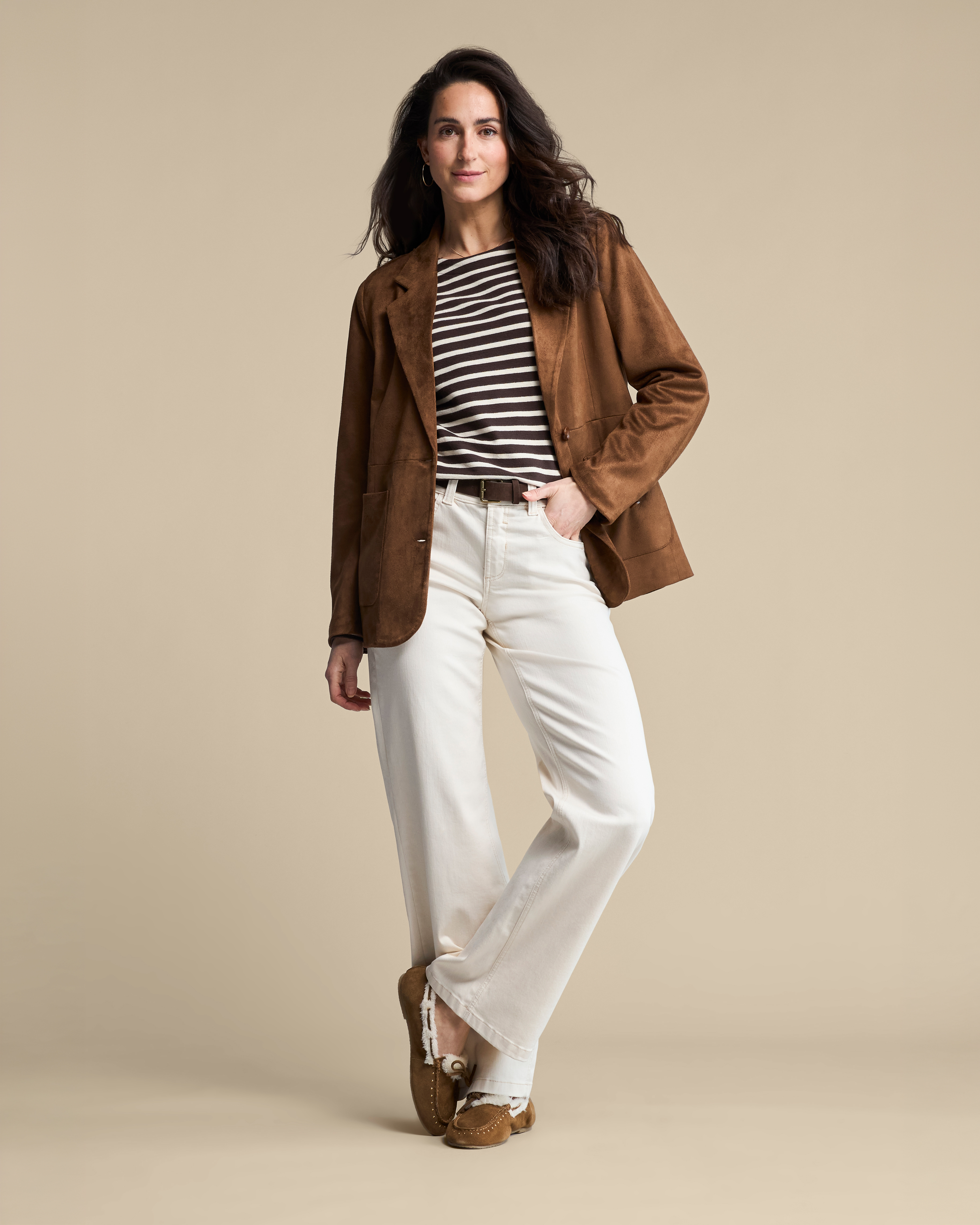 https://imagesb2c.magic-apparels.becosoft.net/articles/RB_AW26_LOOK_25_1255.jpg?qs=4982