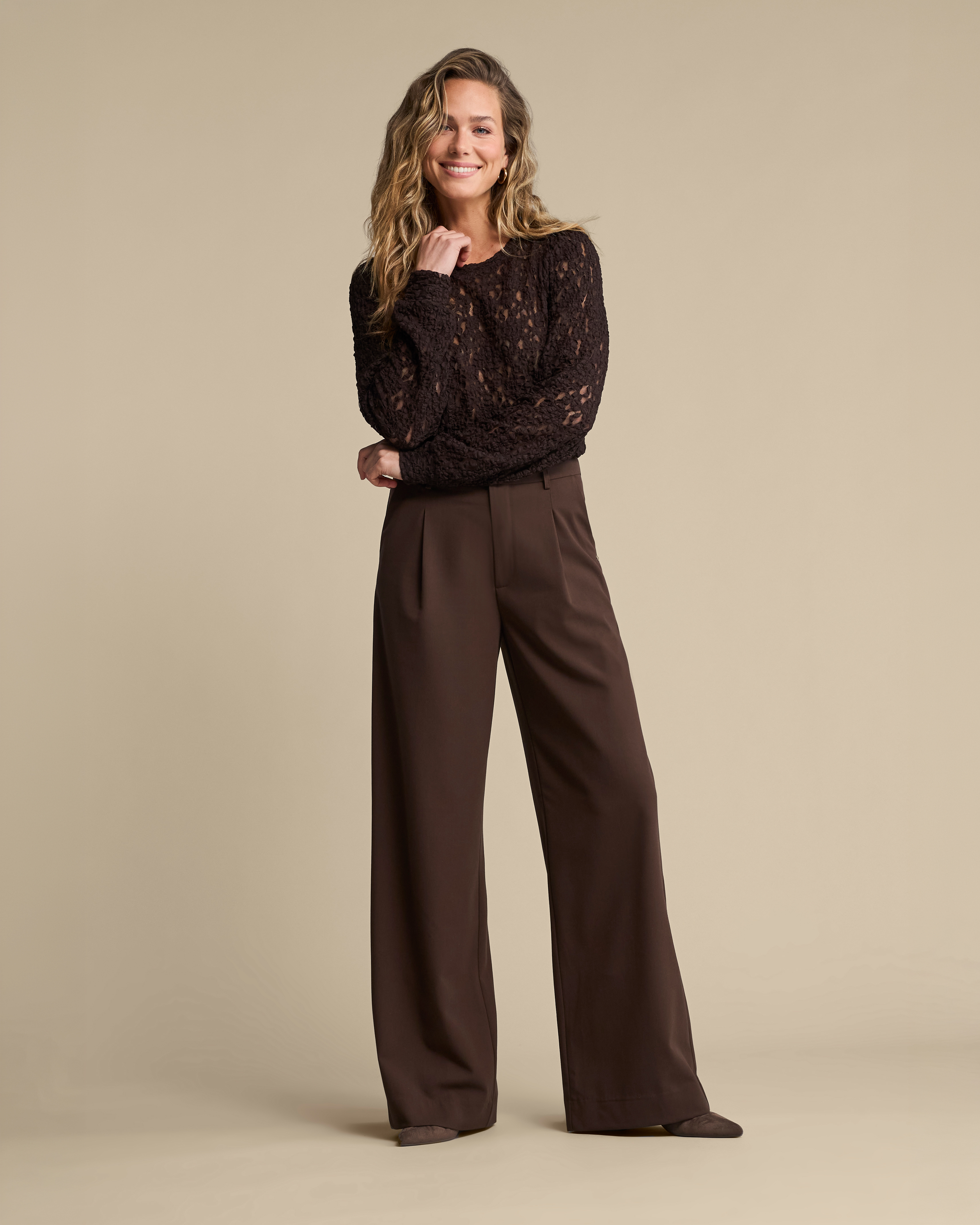 https://imagesb2c.magic-apparels.becosoft.net/articles/RB_AW26_LOOK_29_6136.jpg?qs=4991