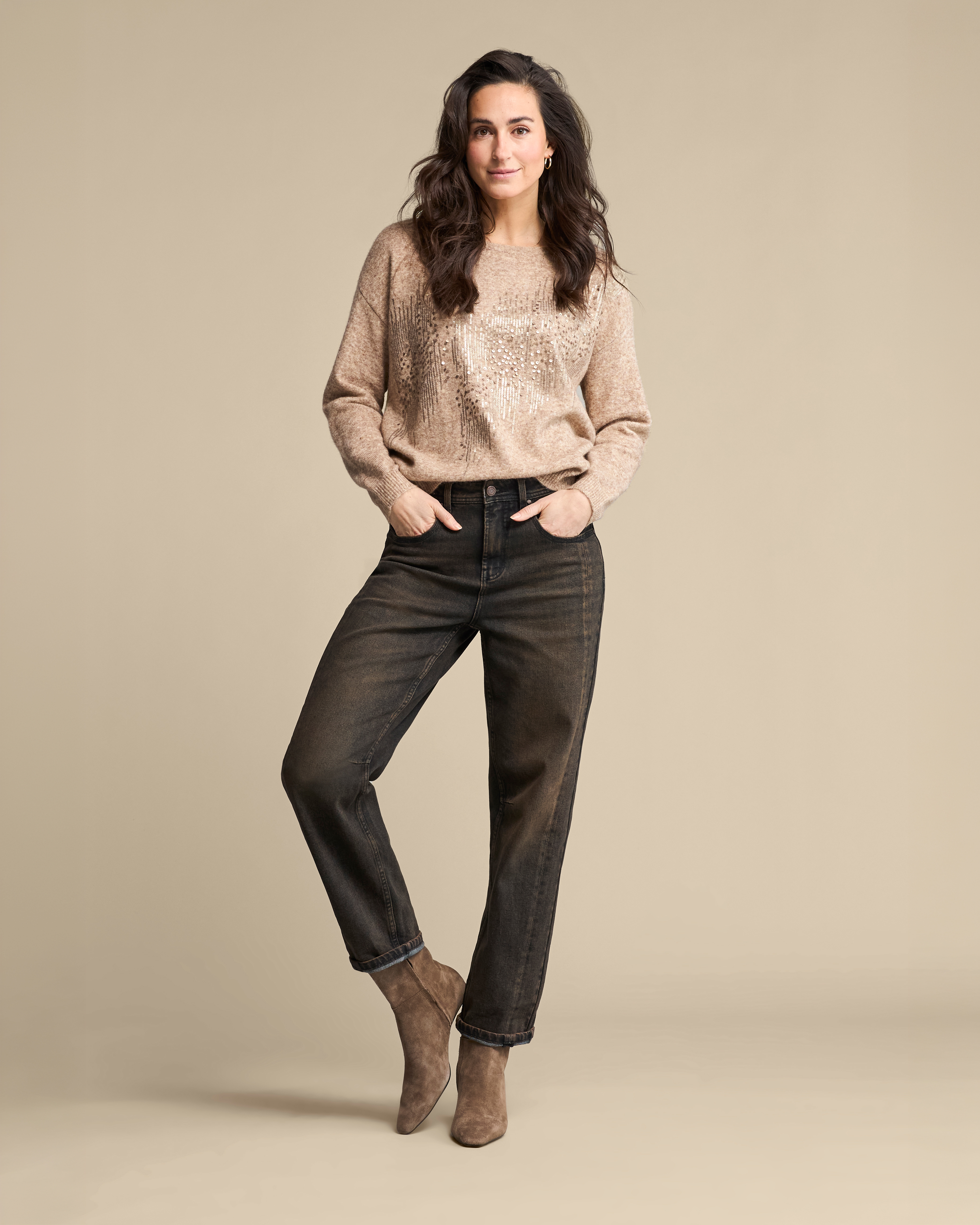 https://imagesb2c.magic-apparels.becosoft.net/articles/RB_AW26_LOOK_2_0081-4926.jpg?height=150&width=150&scale=canvas&qs=4926