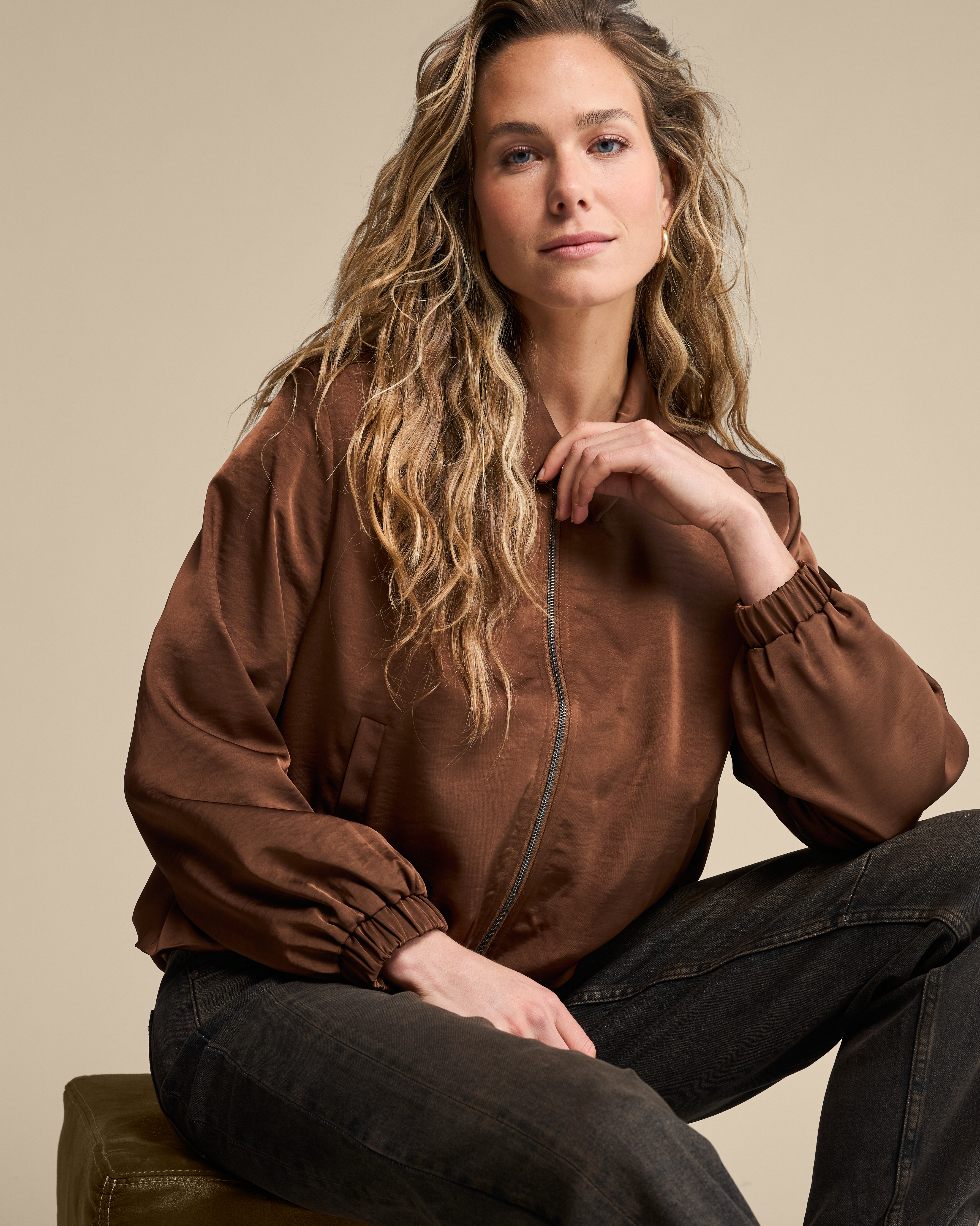 https://imagesb2c.magic-apparels.becosoft.net/articles/RB_AW26_LOOK_32_6340.jpg?qs=5079