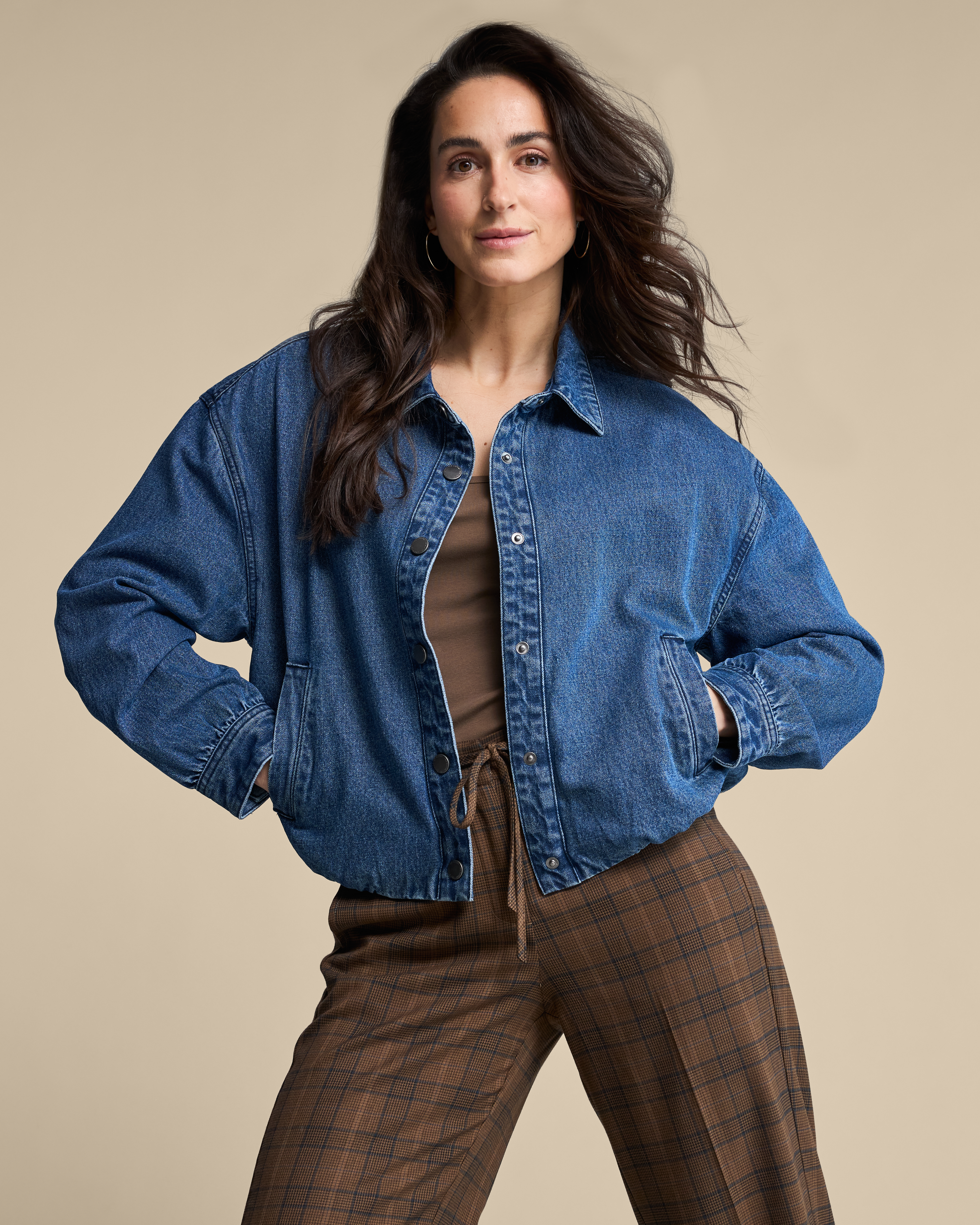 https://imagesb2c.magic-apparels.becosoft.net/articles/RB_AW26_LOOK_33_1687.jpg?qs=5080