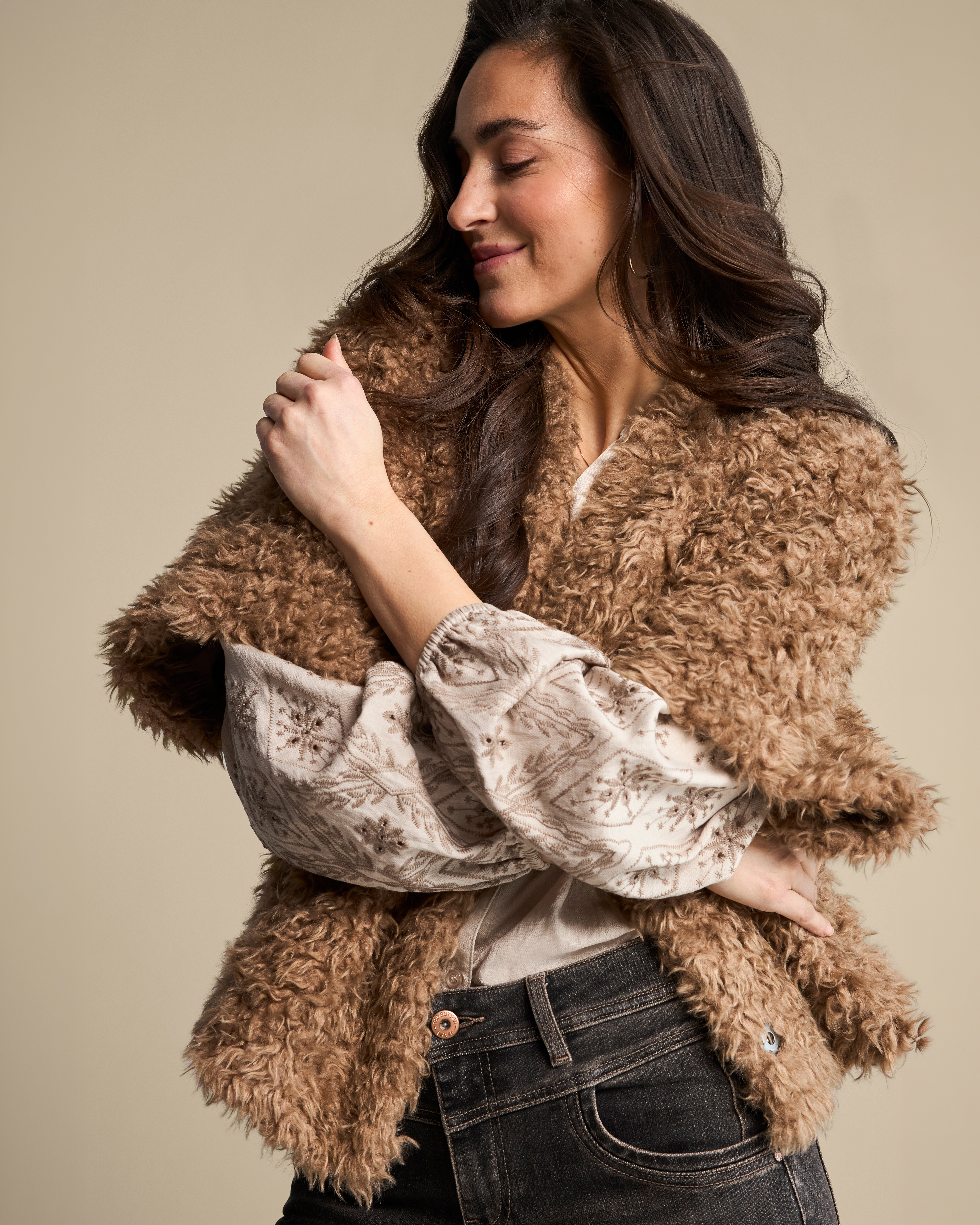 https://imagesb2c.magic-apparels.becosoft.net/articles/RB_AW26_LOOK_7_16761.jpg?qs=5094